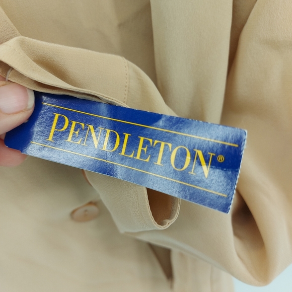 Pendleton Silk Tan Blouse Size 10 Neutal Classic - Picture 7 of 7